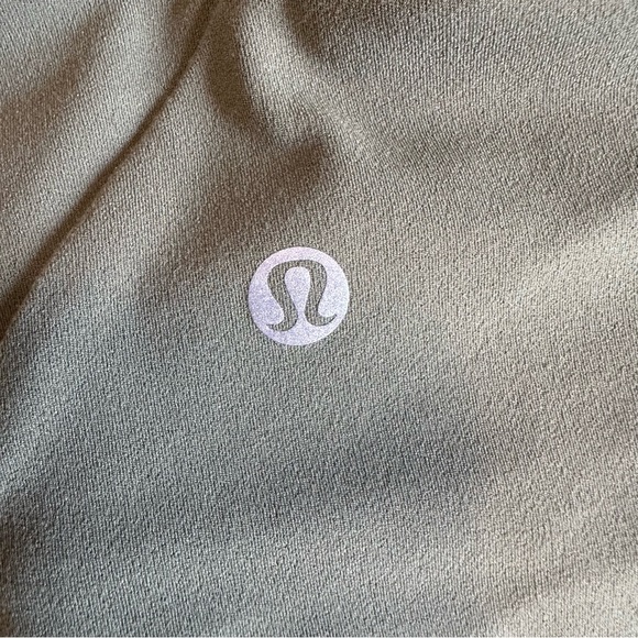 Lululemon Cross Tank - Picture 7 of 10